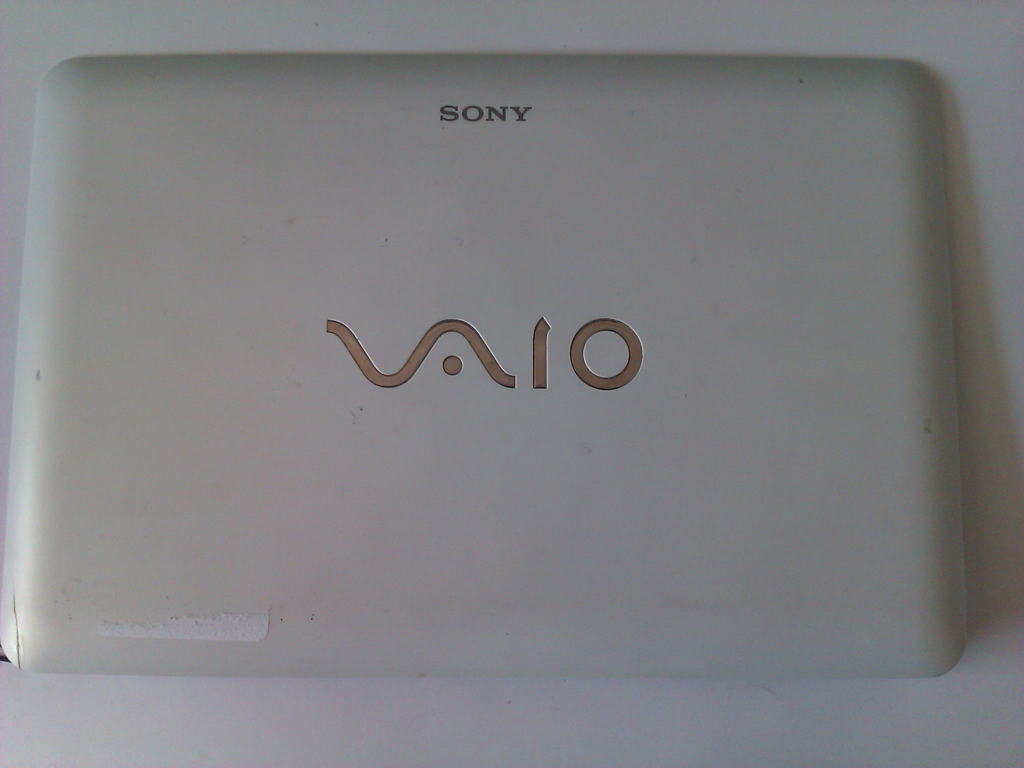 SONY VAIO PCG21212L LAPTOP LCD SCREEN BACK TOP COVER LID / REAR CASE
